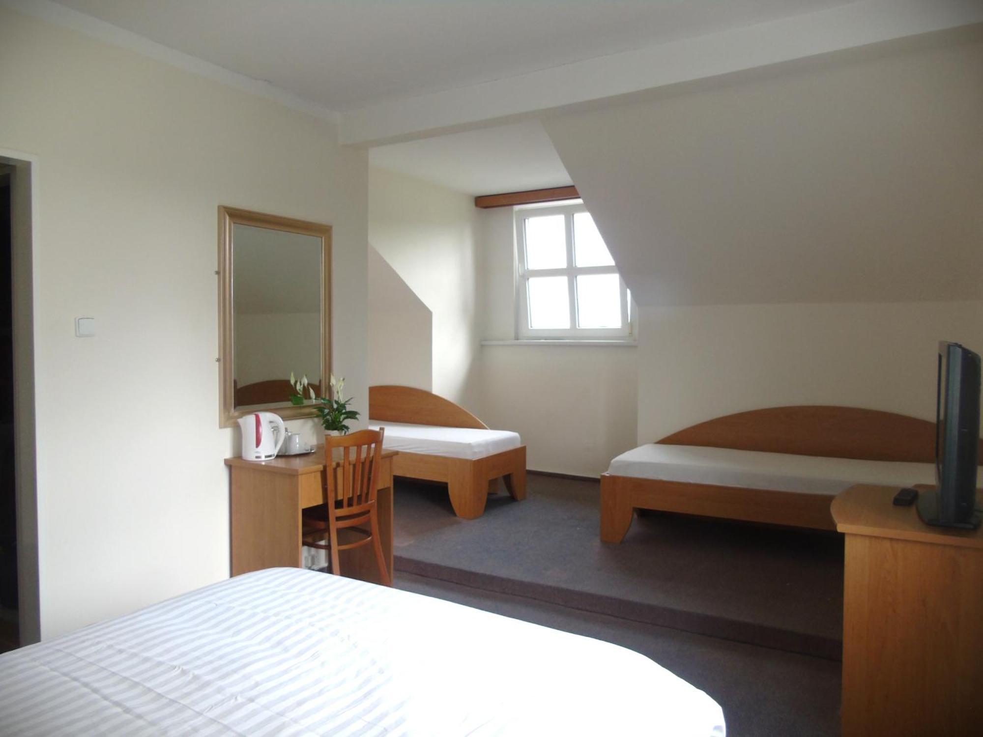 Toris Inn Trinec Exterior photo