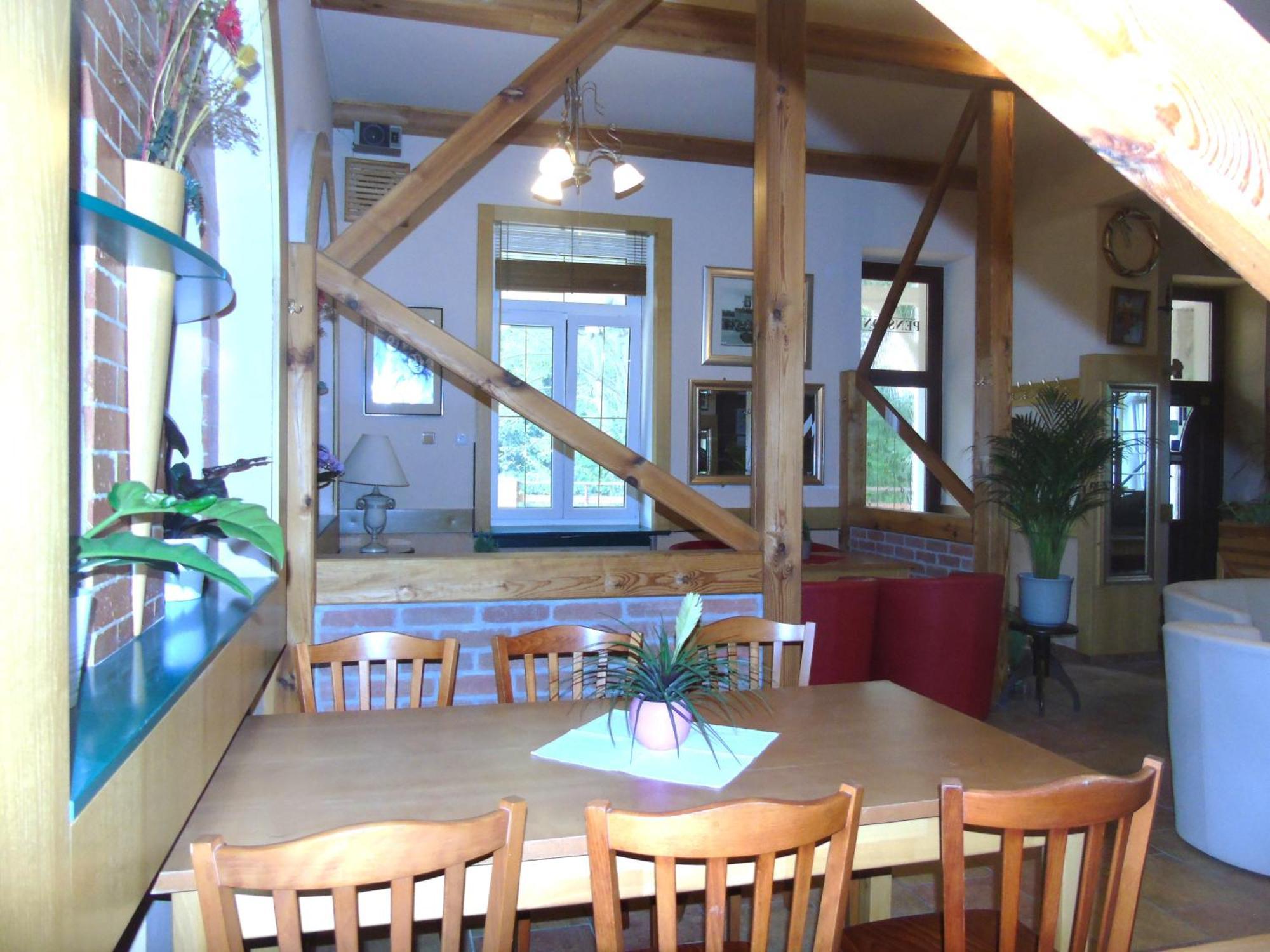 Toris Inn Trinec Exterior photo
