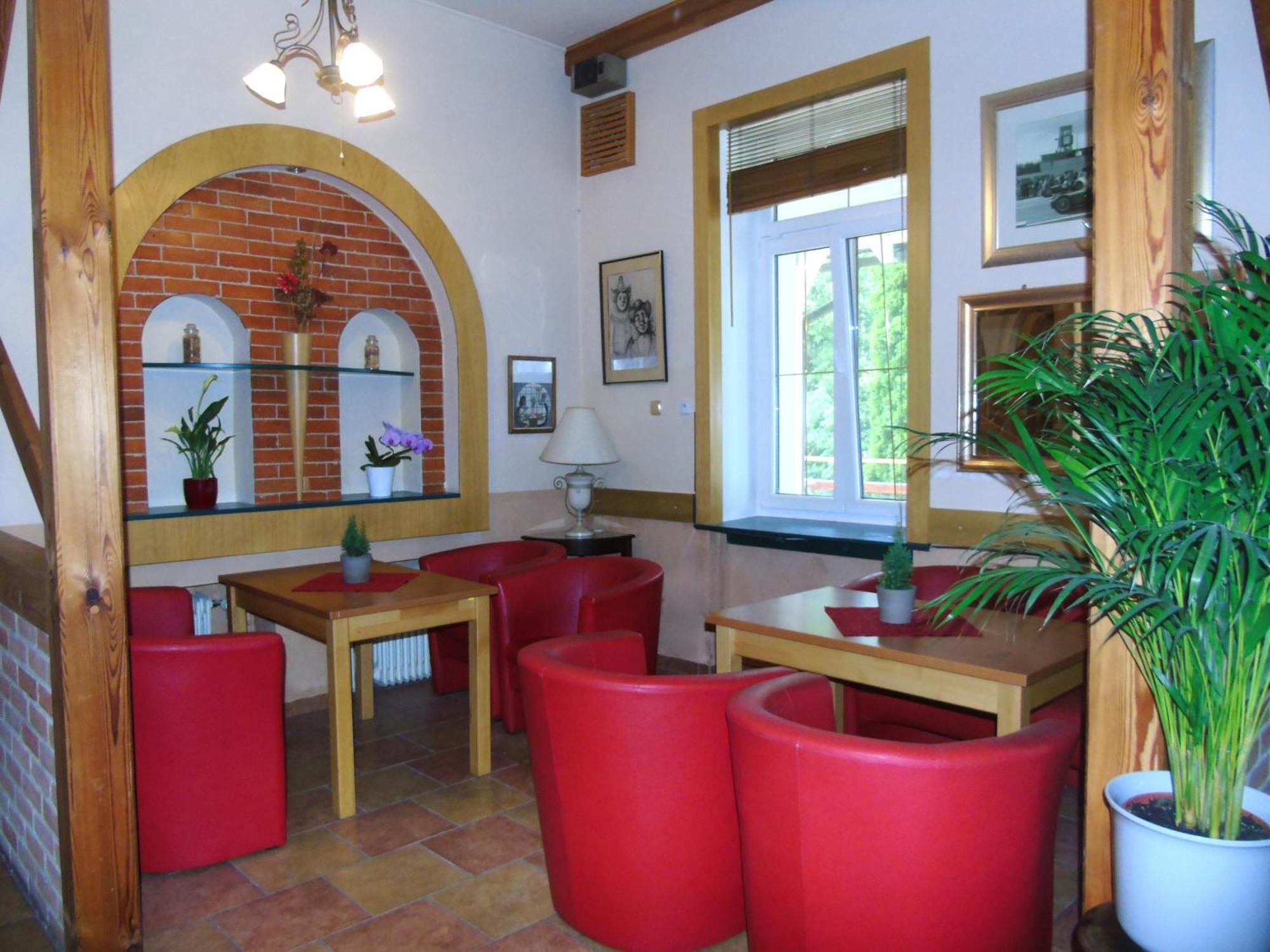 Toris Inn Trinec Exterior photo