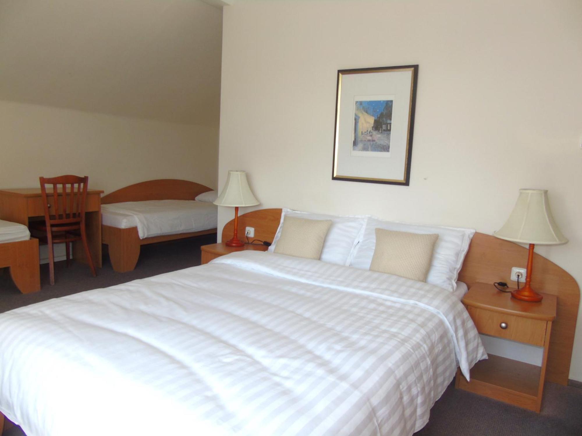 Toris Inn Trinec Exterior photo